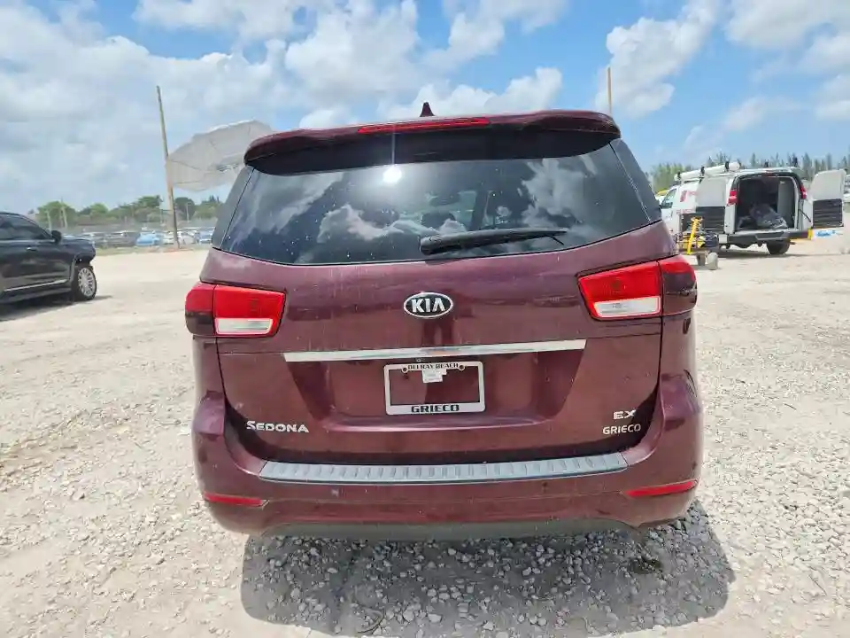 KNDMC5C15G6143852 2016 KIA SEDONA-5