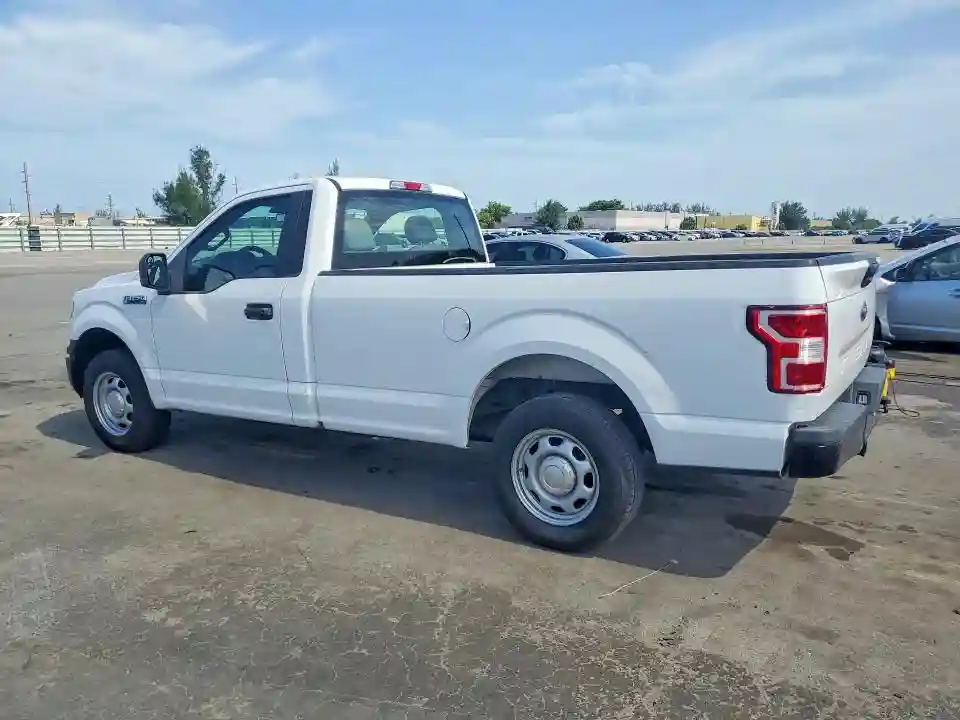 1FTMF1CBXJKF50590 2018 FORD F150-1