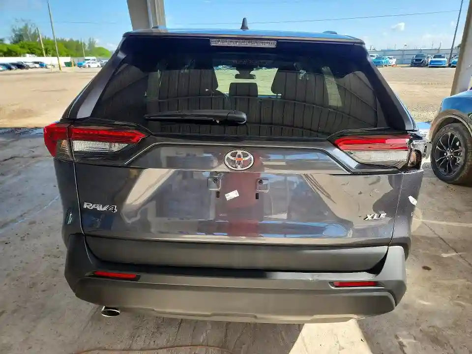 2T3W1RFVXMC159366 2021 TOYOTA RAV4-5