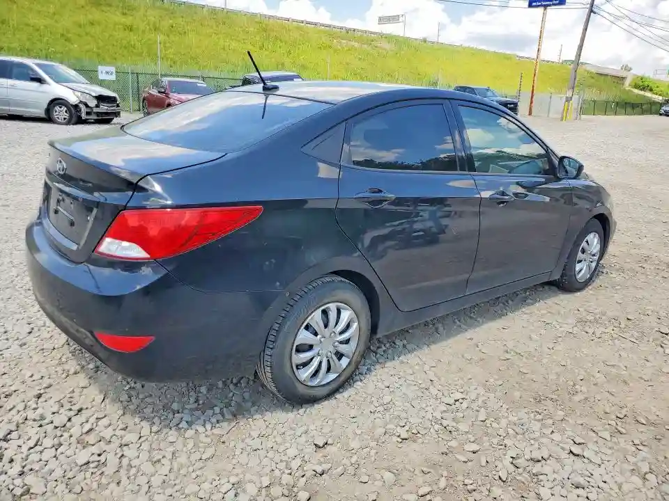 KMHCT4AE8HU352345 2017 HYUNDAI ACCENT-2