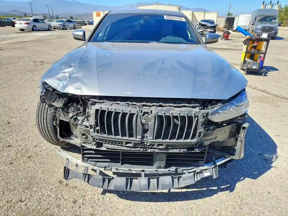 WBA63AV05NFM02761 2022 BMW 4 SERIES-4