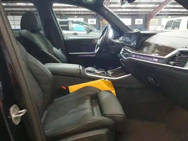 5UX23EU06T9110184 2026 BMW X5-4