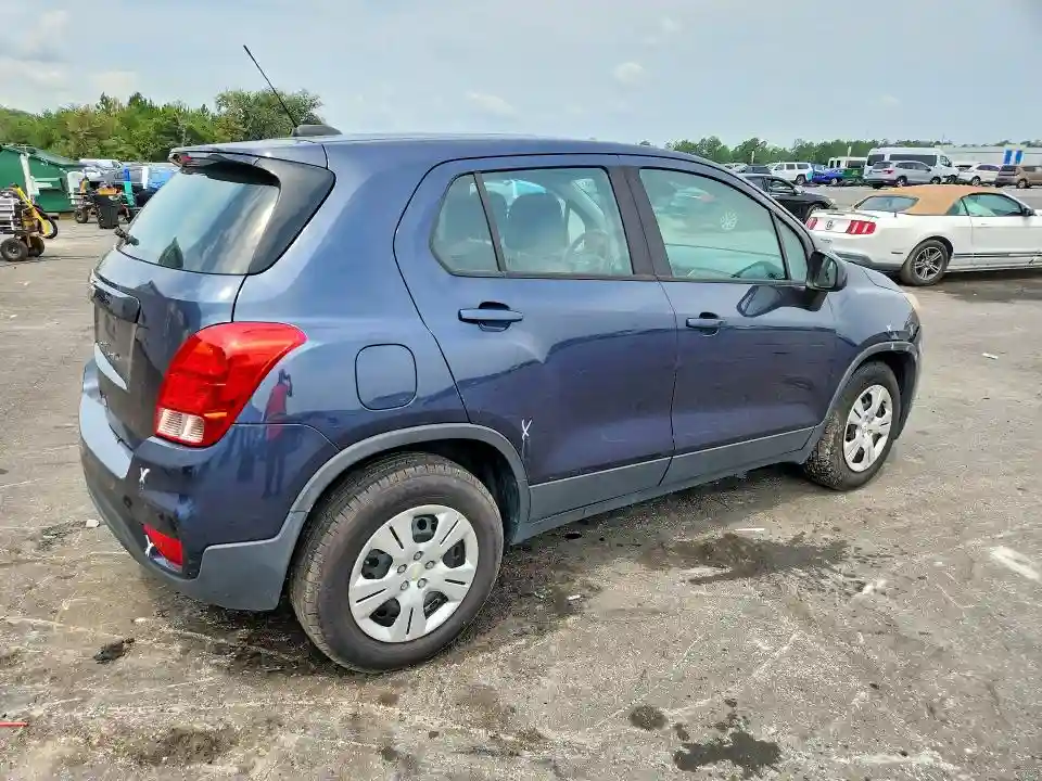 3GNCJKSB2JL382340 2018 CHEVROLET TRAX-2