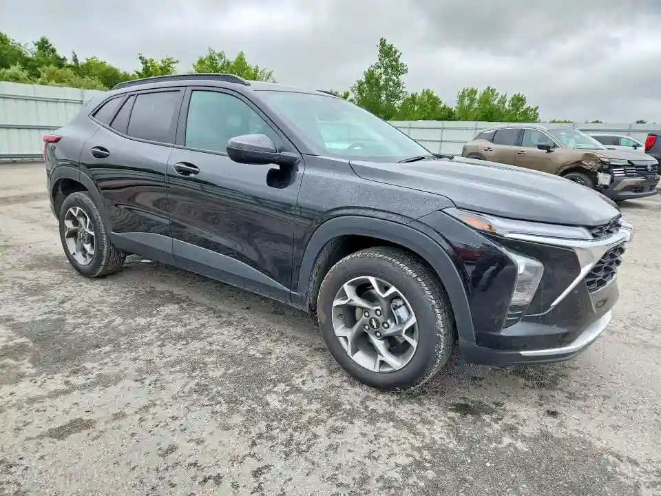 KL77LHEPXSC175395 2025 CHEVROLET TRAX-3
