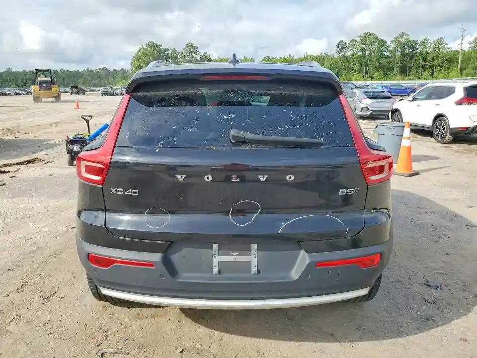 YV4L12UE2S2486066 2025 VOLVO XC40 PLUS-5
