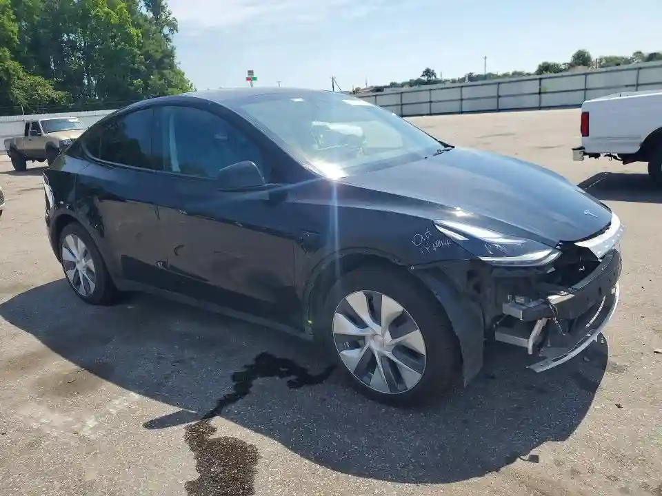 7SAYGDEEXPA176477 2023 TESLA MODEL Y-3