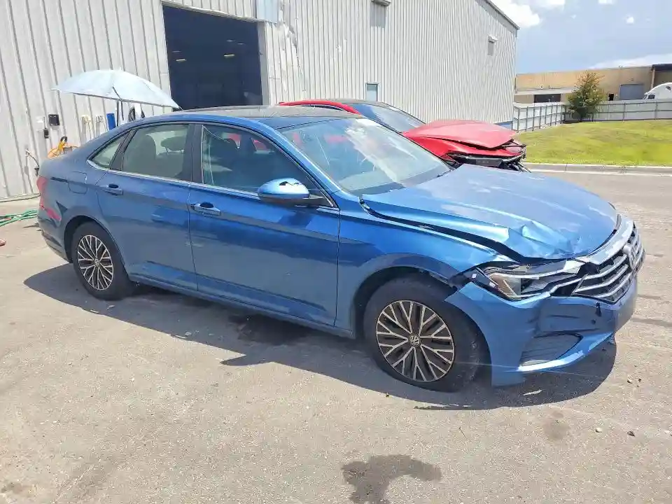 3VWC57BU9LM077939 2020 VOLKSWAGEN JETTA-3