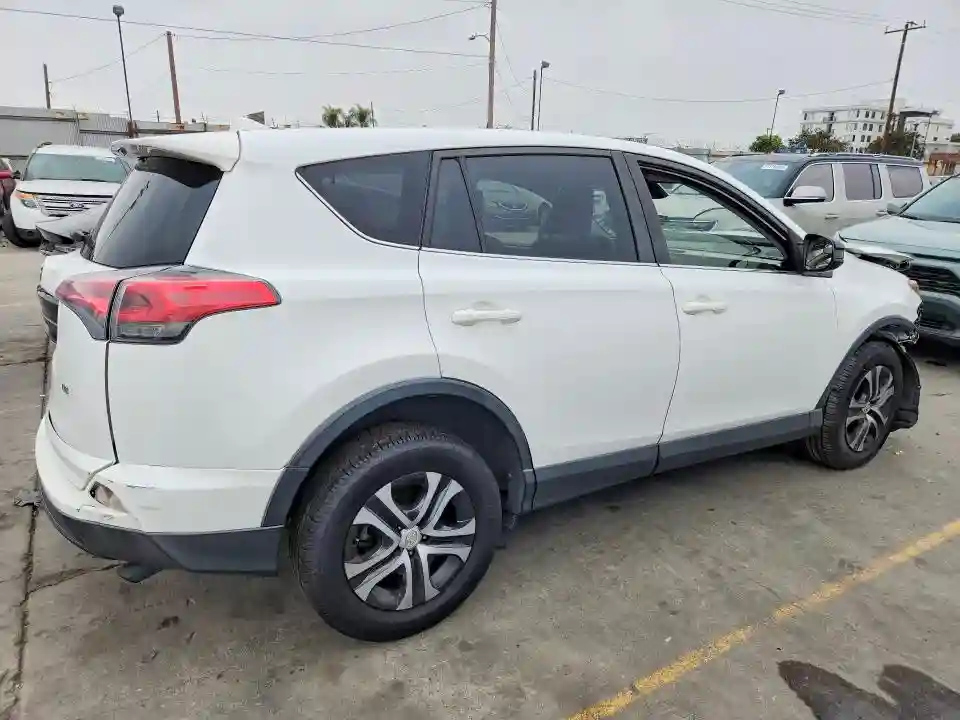 JTMZFREV4JJ201703 2018 TOYOTA RAV4-2