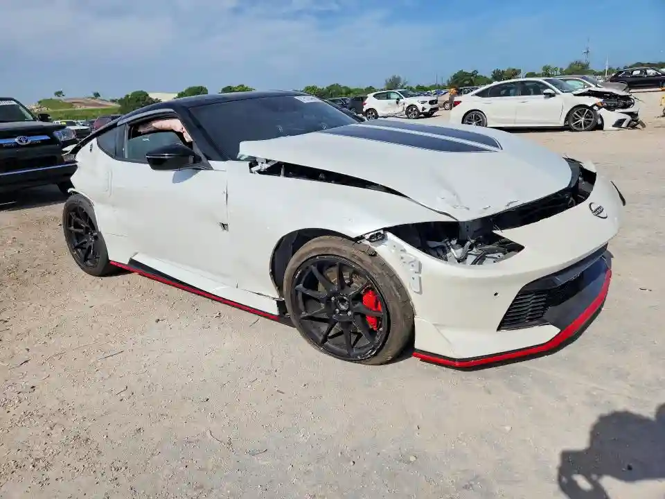 JN1BZ4CH2RM362394 2024 NISSAN Z NISMO-3
