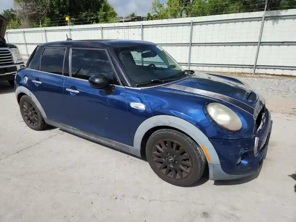 WMWXU3C51G2B63069 2016 MINI COOPER-3
