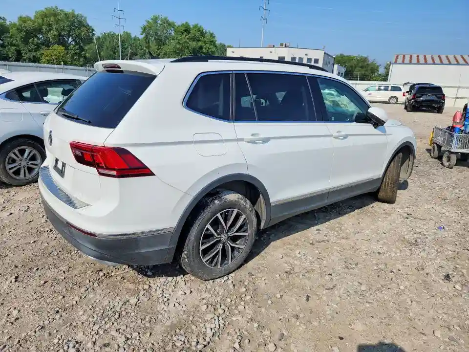 3VV3B7AX6LM040744 2020 VOLKSWAGEN TIGUAN-2