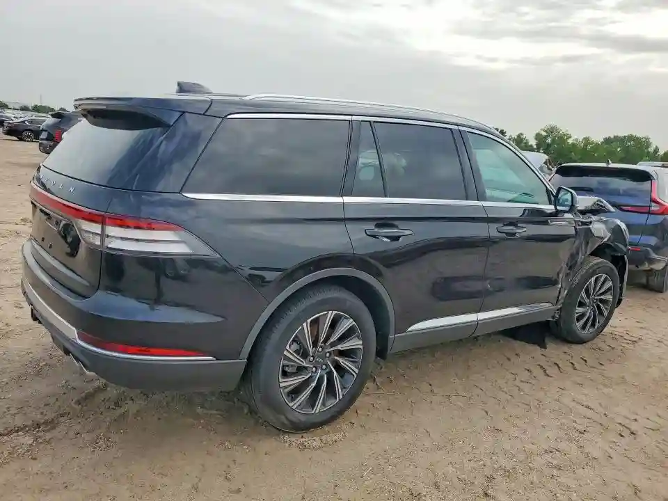 5LM5J0XC5SGL13650 2025 LINCOLN AVIATOR-2