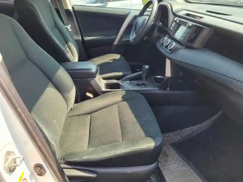 2T3BFREV5JW759384 2018 TOYOTA RAV4-4