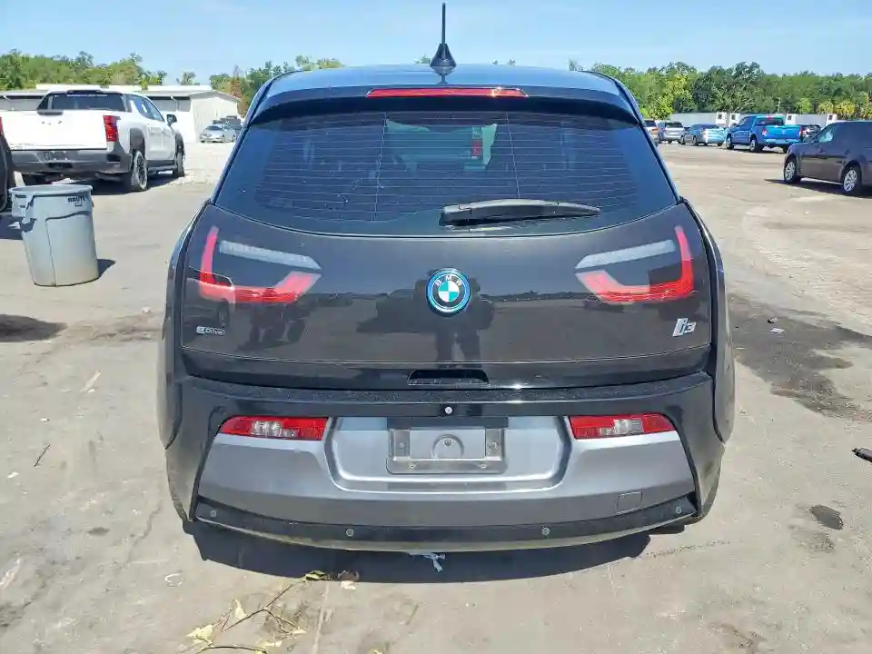 WBY1Z6C3XHV949569 2017 BMW I SERIES-5