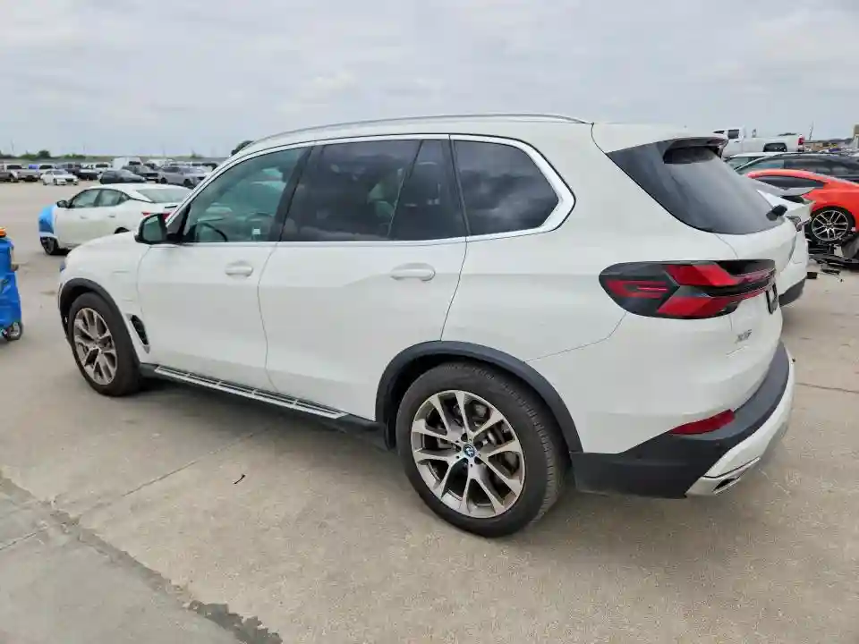 5UX43EU06S9X96024 2025 BMW X5-1