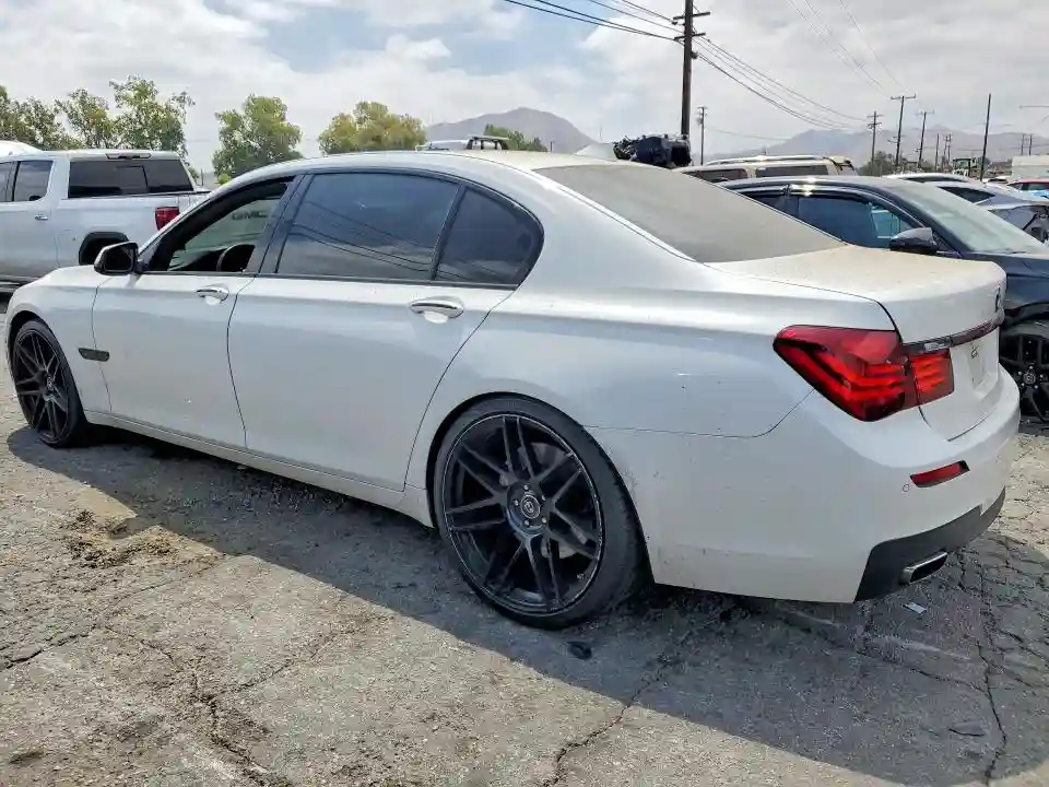 WBAYE8C53FD781878 2015 BMW 7 SERIES-1