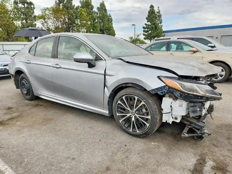 JTNB11HK4J3037095 2018 TOYOTA CAMRY-3