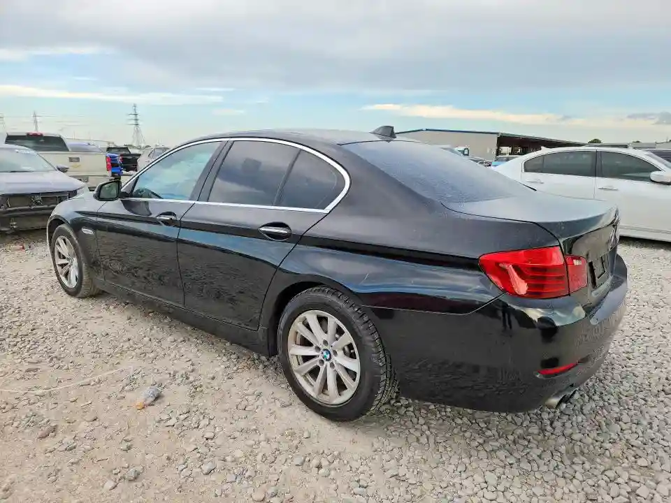 WBA5A5C58GG353818 2016 BMW 5 SERIES-1