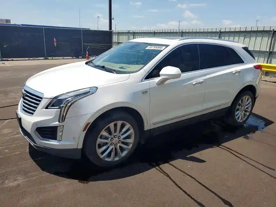 2017 CADILLAC XT5