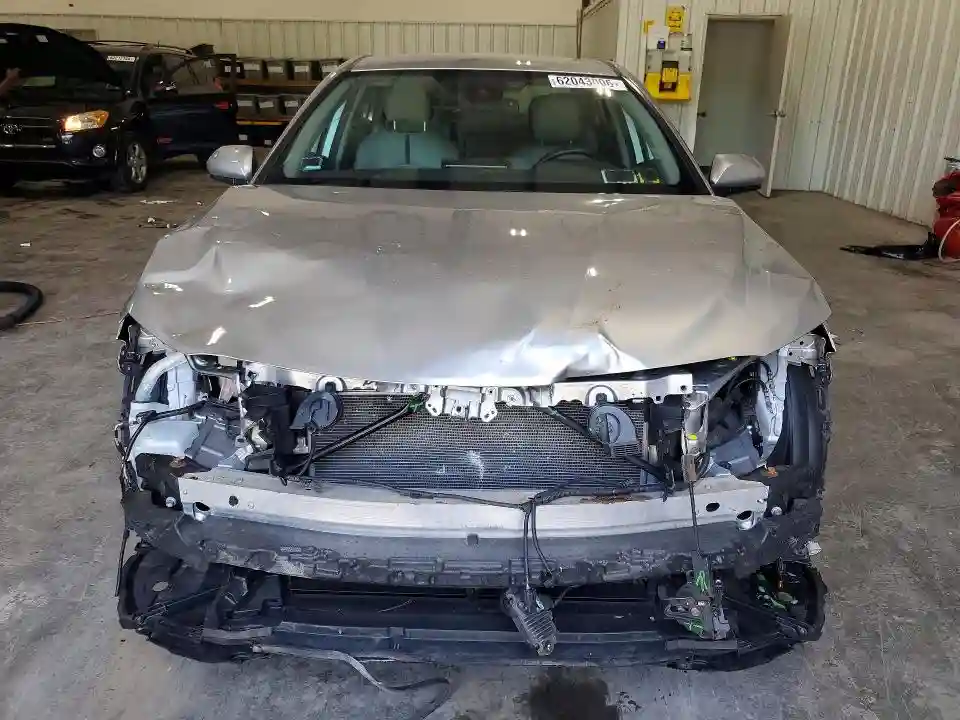 4T1G31AK7MU552942 2021 TOYOTA CAMRY-4