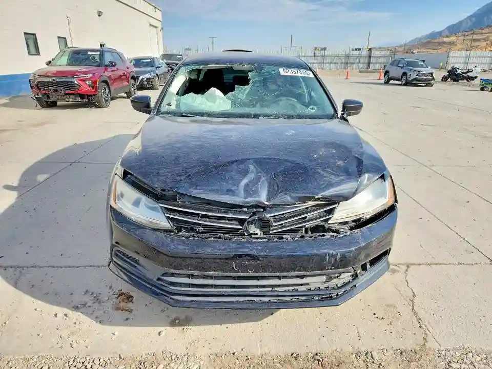 3VW167AJ2HM342669 2017 VOLKSWAGEN JETTA-4