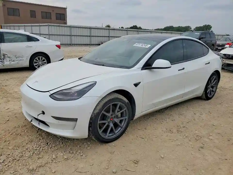 5YJ3E1EB3NF166164 2022 TESLA MODEL 3-0