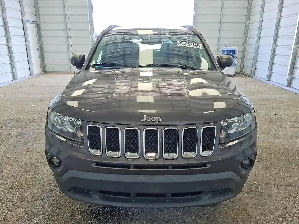 1C4NJCBB8GD777449 2016 JEEP COMPASS-4