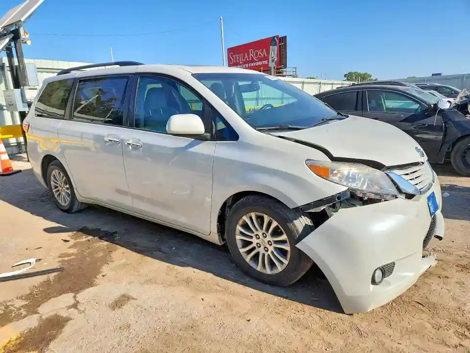 5TDYK3DC1FS622115 2015 TOYOTA SIENNA-3