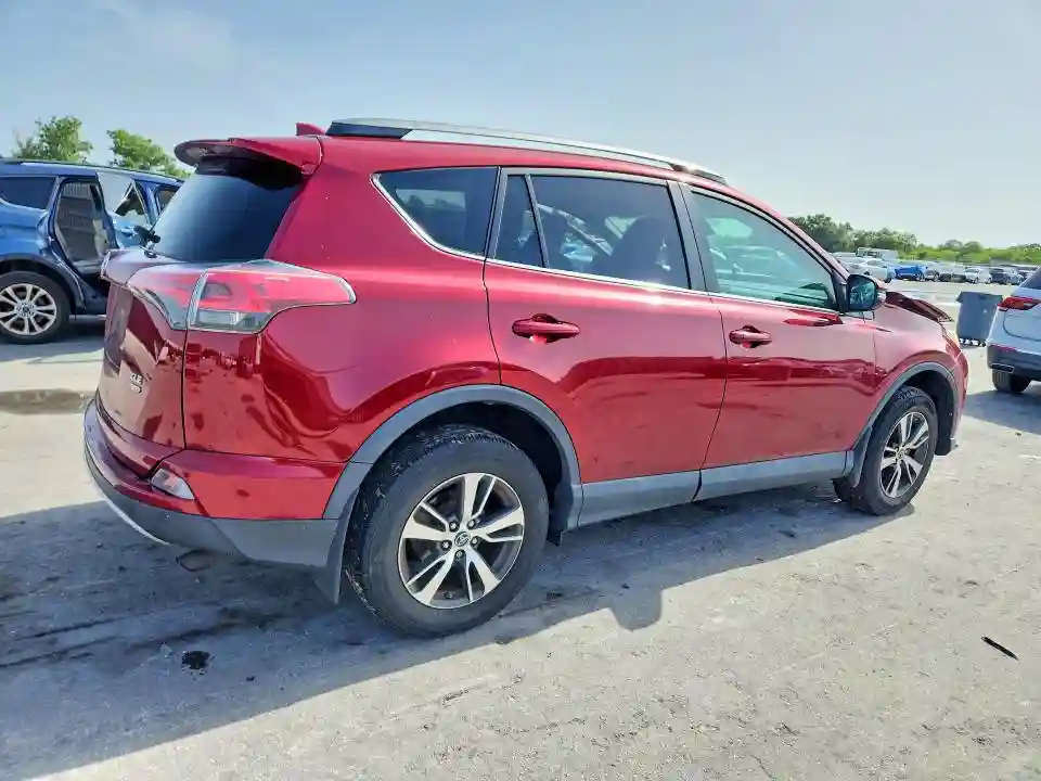 2T3RFREV8JW789364 2018 TOYOTA RAV4-2