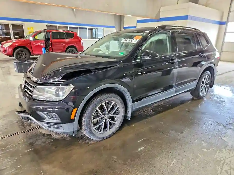 3VV1B7AXXMM121562 2021 VOLKSWAGEN TIGUAN-0