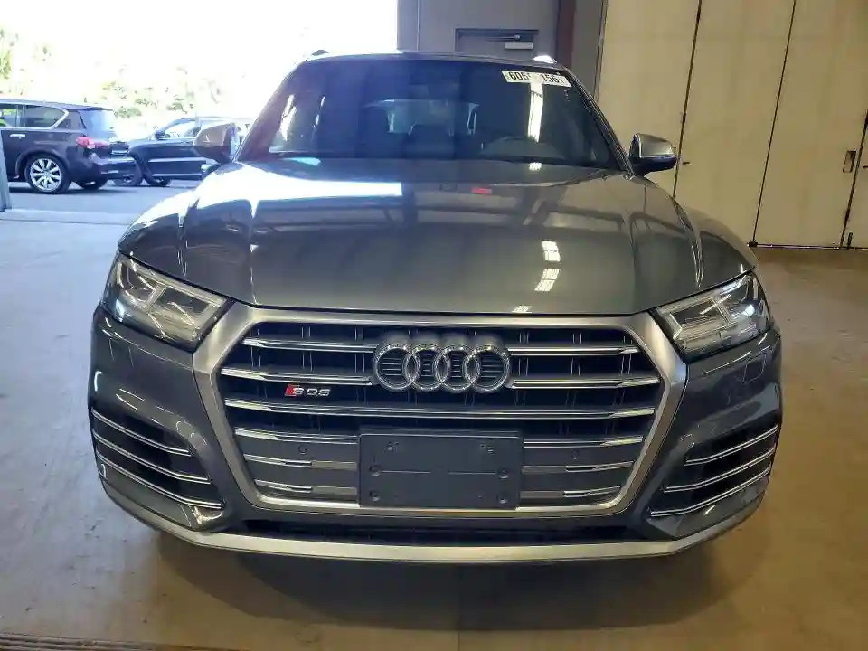 WA1A4AFY6J2048288 2018 AUDI SQ5-4