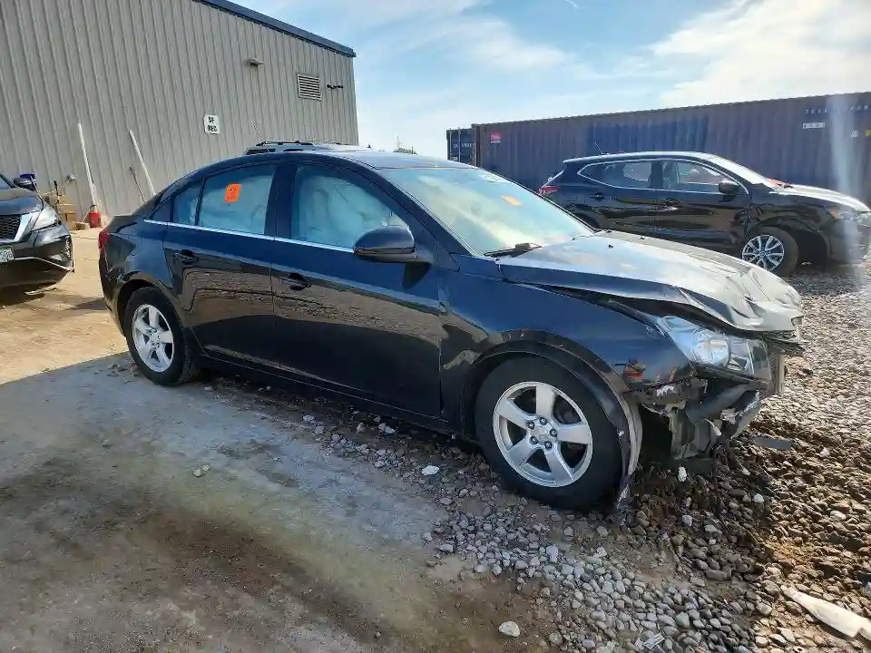 1G1PE5SB7G7227482 2016 CHEVROLET CRUZE-3