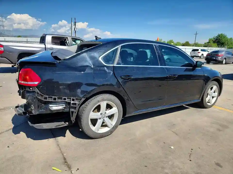 1VWAS7A33FC121366 2015 VOLKSWAGEN PASSAT-2