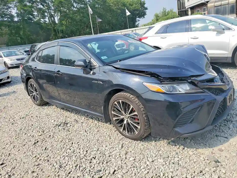 4T1B11HK5JU521058 2018 TOYOTA CAMRY-3