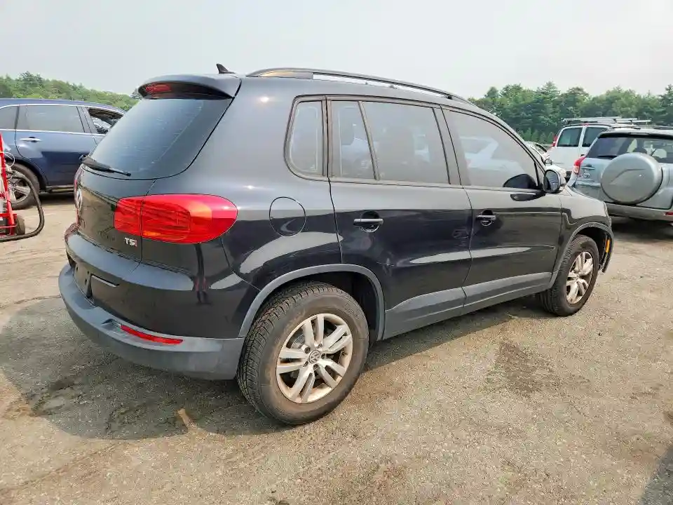 WVGAV7AXXHK023534 2017 VOLKSWAGEN TIGUAN-2
