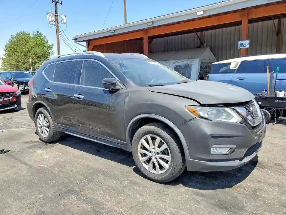 KNMAT2MV7JP501859 2018 NISSAN ROGUE-3