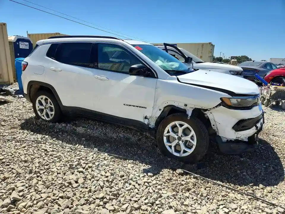 3C4NJDBN1ST547478 2025 JEEP COMPASS-3