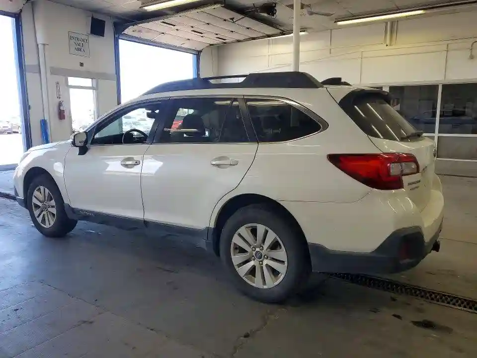 4S4BSAFC5K3374479 2019 SUBARU OUTBACK-1