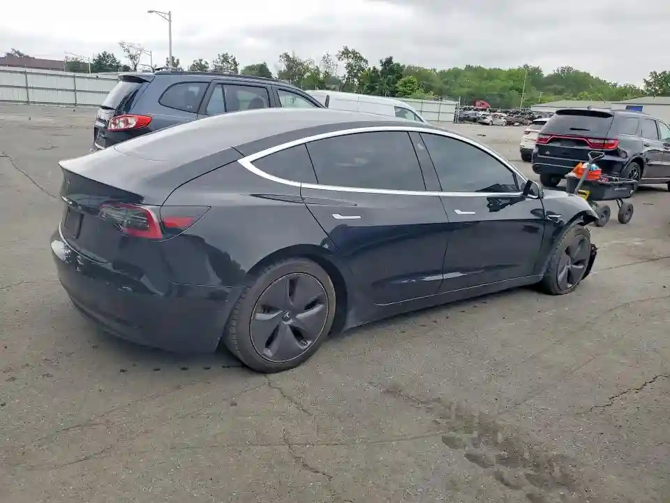 5YJ3E1EA0LF739185 2020 TESLA MODEL 3-2