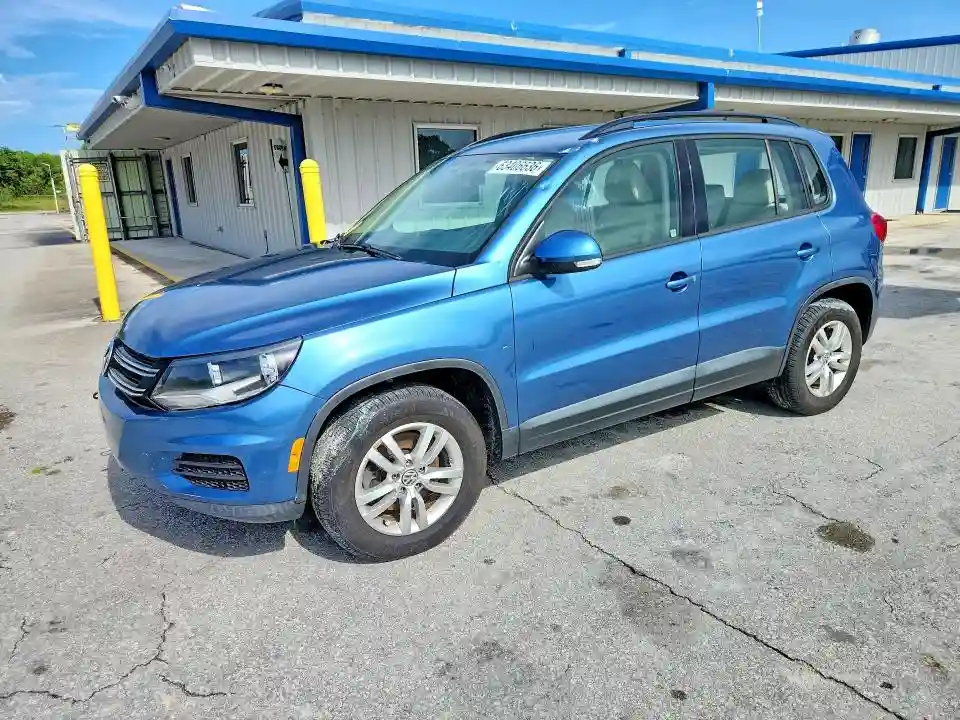 WVGAV7AX8HK037951 2017 VOLKSWAGEN TIGUAN-0