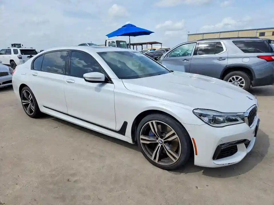 WBA7F0C56KGM25864 2019 BMW 7 SERIES-3