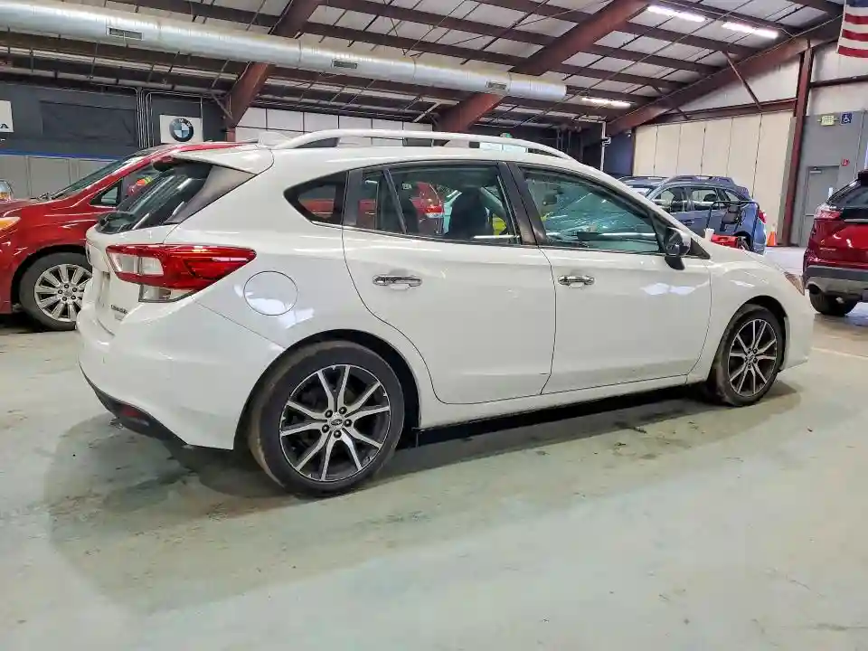 4S3GTAU69H3749996 2017 SUBARU IMPREZA-2