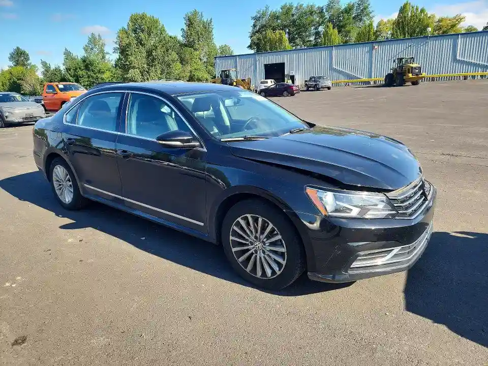 1VWBS7A32GC013374 2016 VOLKSWAGEN PASSAT-3