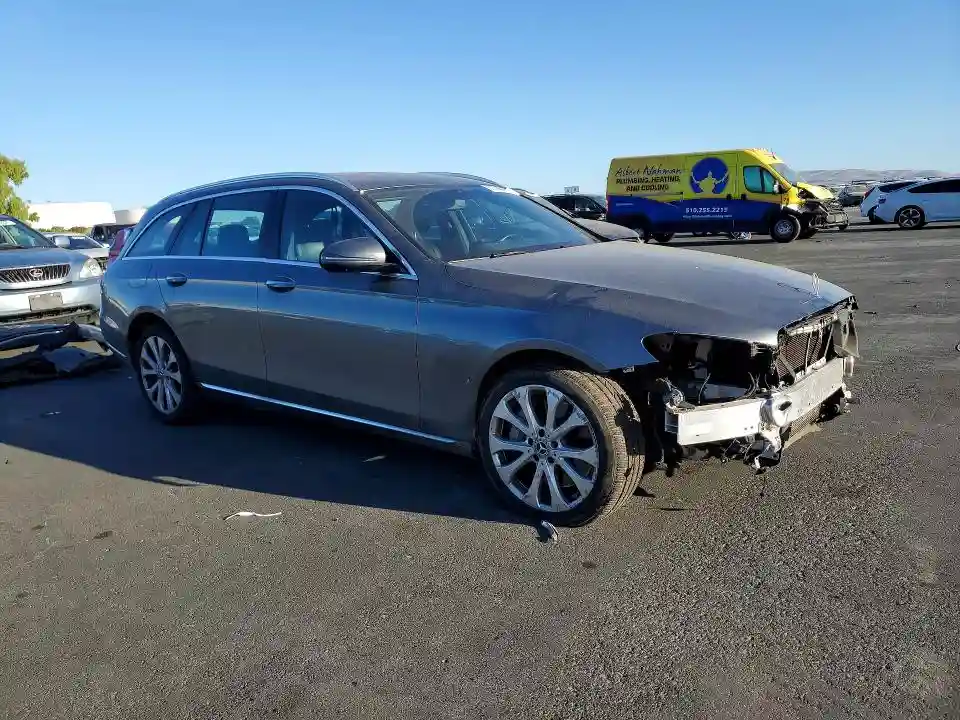 WDDZH6GB8HA272298 2017 MERCEDES-BENZ E-CLASS-3