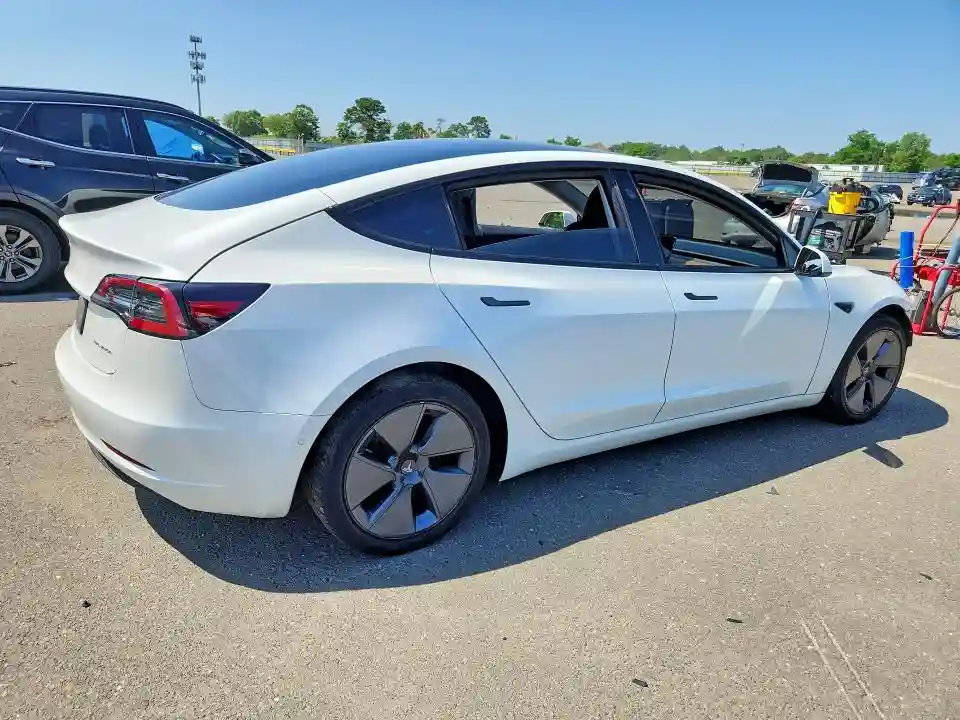 5YJ3E1EB3MF012987 2021 TESLA MODEL 3-2