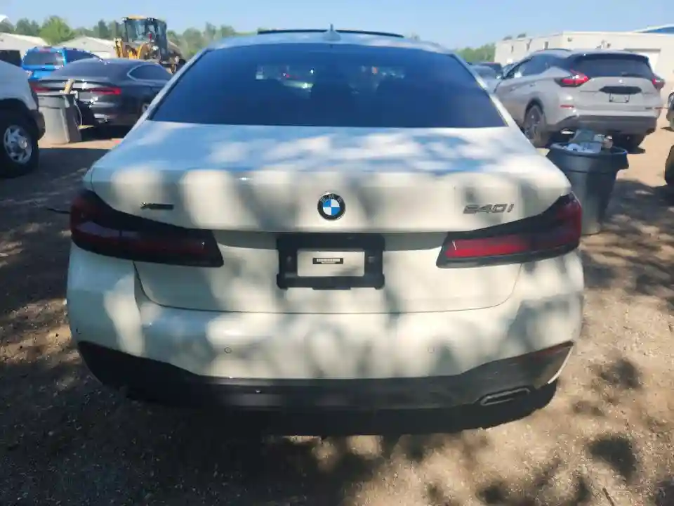 WBA73BJ08NCK32851 2022 BMW 5 SERIES-5