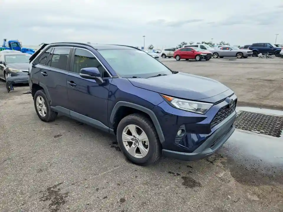 2T3W1RFV8MW170977 2021 TOYOTA RAV4-3