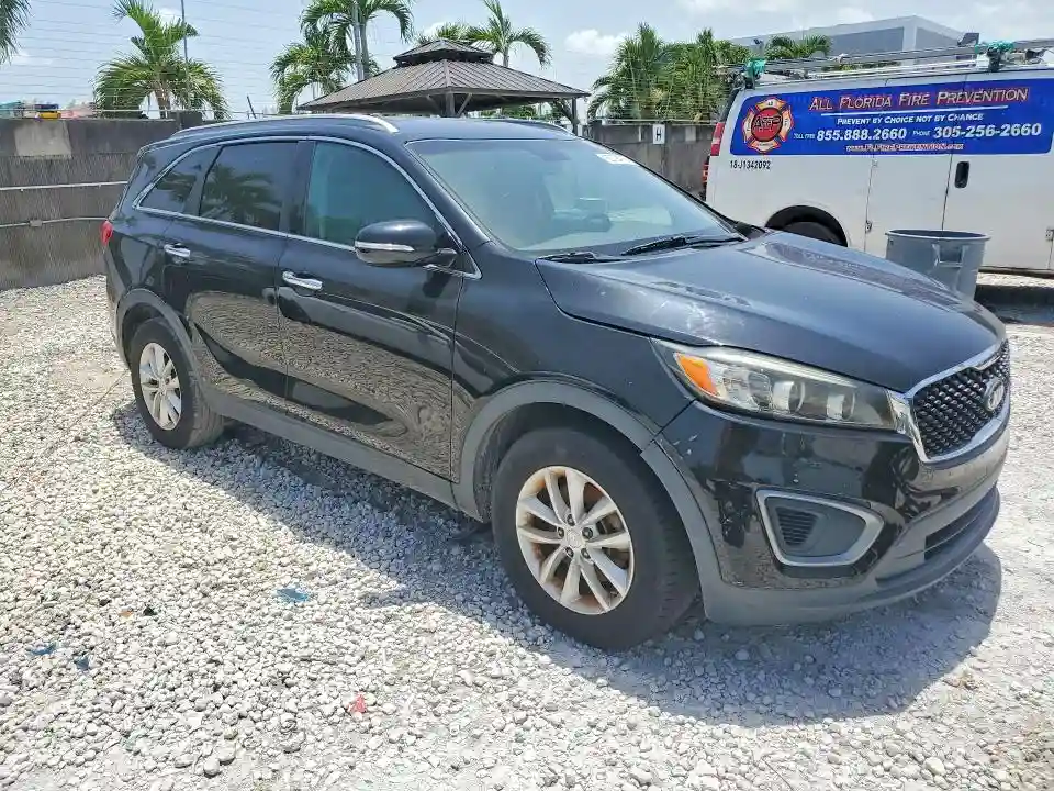 5XYPG4A36HG195697 2017 KIA SORENTO-3