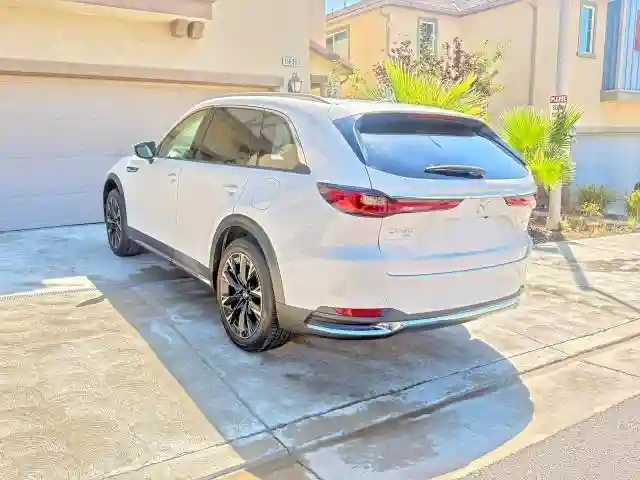 JM3KKEHA8R1181974 2024 MAZDA CX-90-2