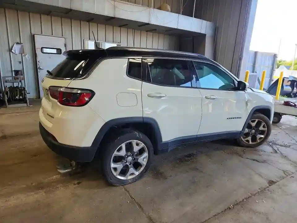 3C4NJDCB6LT175271 2020 JEEP COMPASS-2